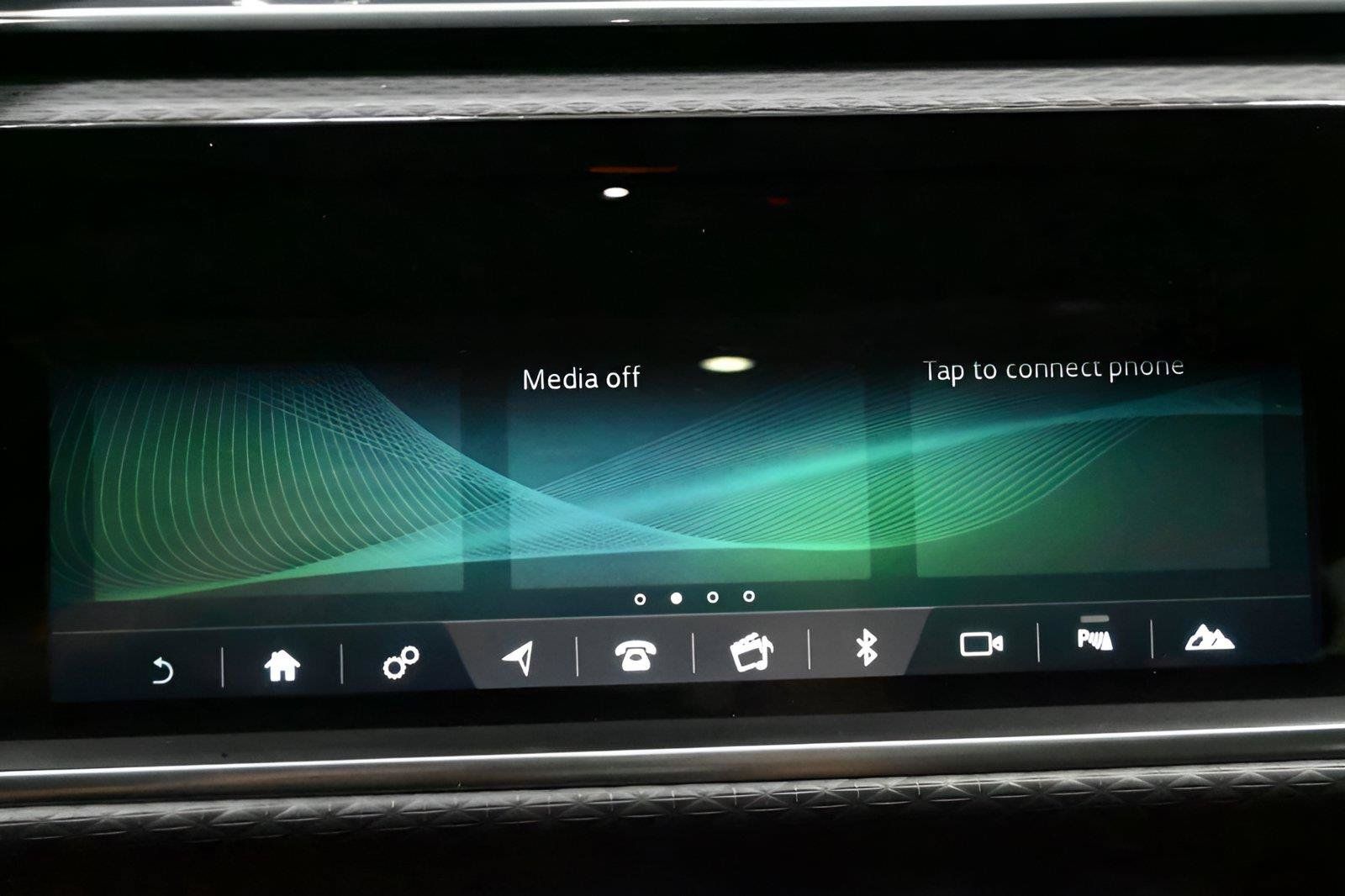 Used 2020 Land Rover Range Rover Velar R-Dynamic S AWD/4WD image 25