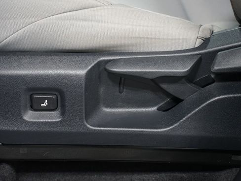 Certified 2024 Toyota Tacoma SR5 image 34