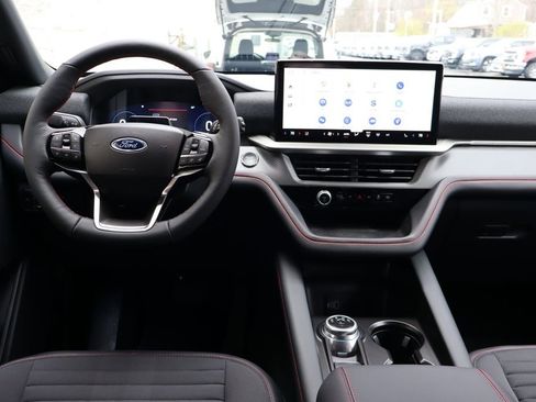 New 2026 Ford Explorer ST-Line w/ ST-Line Street Pack image 5