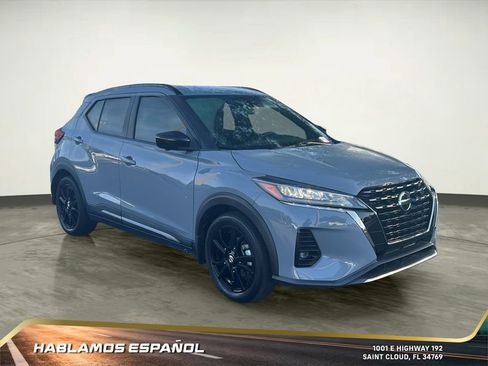 Used 2021 Nissan Kicks SR w/ SR Premium Package image 7