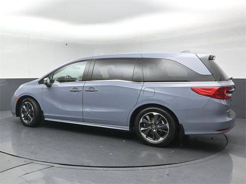 Used 2023 Honda Odyssey Elite image 5