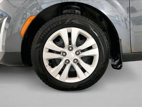 Used 2024 Kia Soul LX FWD image 10