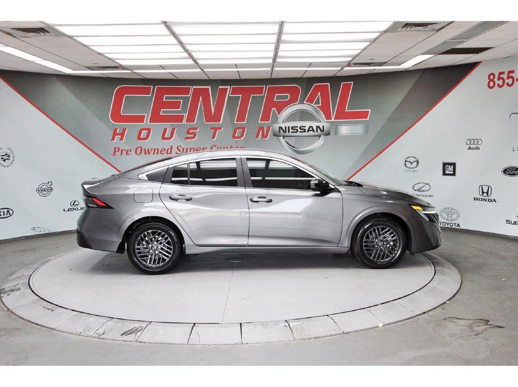 New 2026 Nissan Sentra SV w/ Floor Mat Package FWD image 5