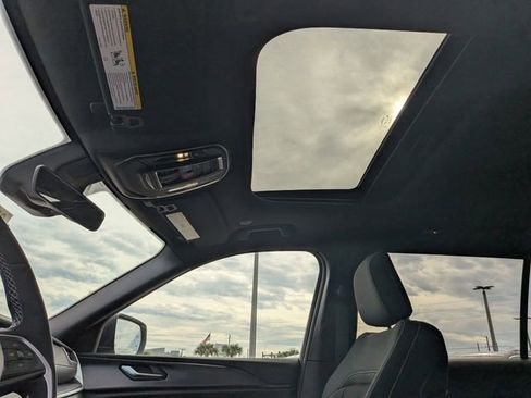 New 2025 Jeep Grand Cherokee L Laredo w/ Luxury Tech Group I image 22