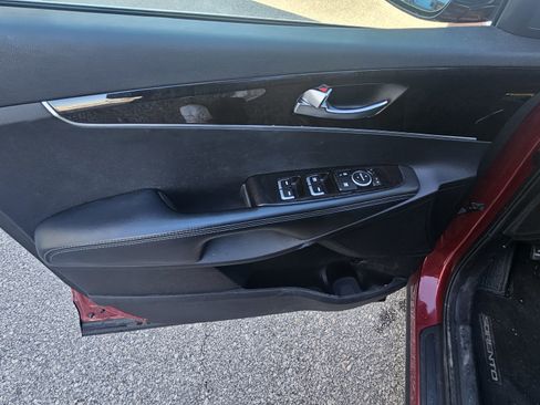 Used 2016 Kia Sorento LX w/ LX Convenience Package image 11