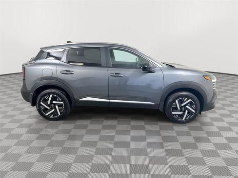 New 2026 Nissan Kicks SV image 9