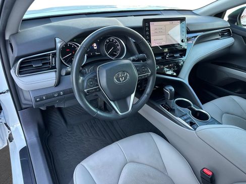 Used 2022 Toyota Camry XLE FWD image 21