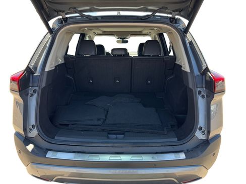 Used 2023 Nissan Rogue SL w/ SL Premium Package FWD image 19