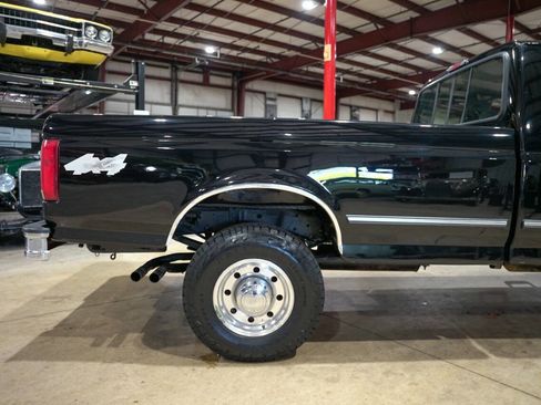 Used 1996 Ford F250 XLT image 9