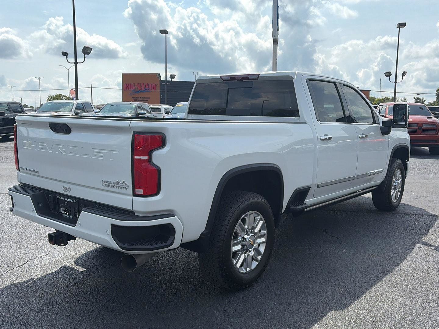 Used 2025 Chevrolet Silverado 2500 High Country w/ Technology Package AWD/4WD image 5
