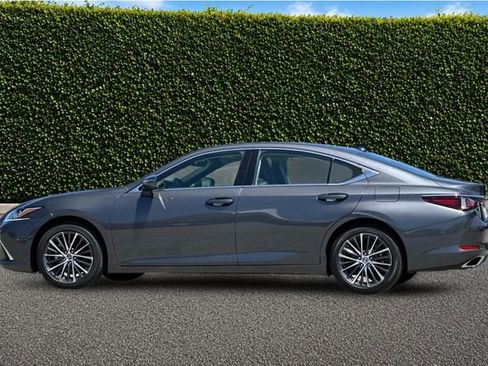Used 2025 Lexus ES 350 w/ Premium Package FWD image 7
