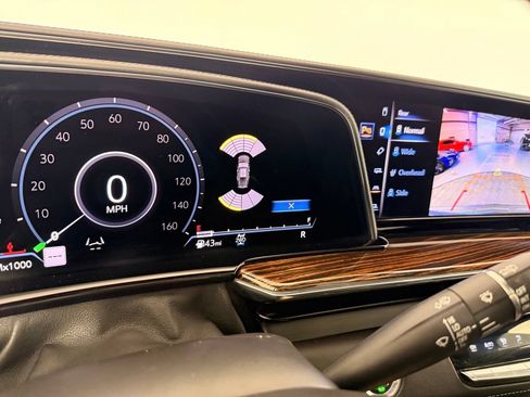 Used 2021 Cadillac Escalade Premium Luxury w/ Driver Assist Tech Package AWD/4WD image 44