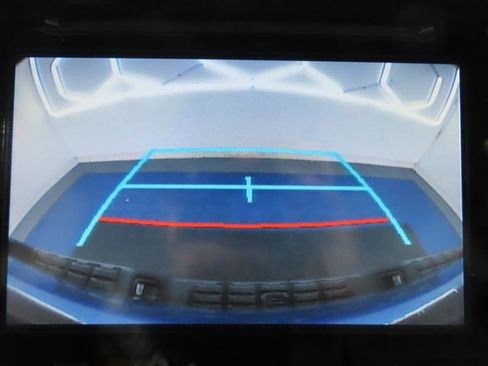 Used 2018 Toyota Tacoma TRD Off-Road w/ Technology Package image 24