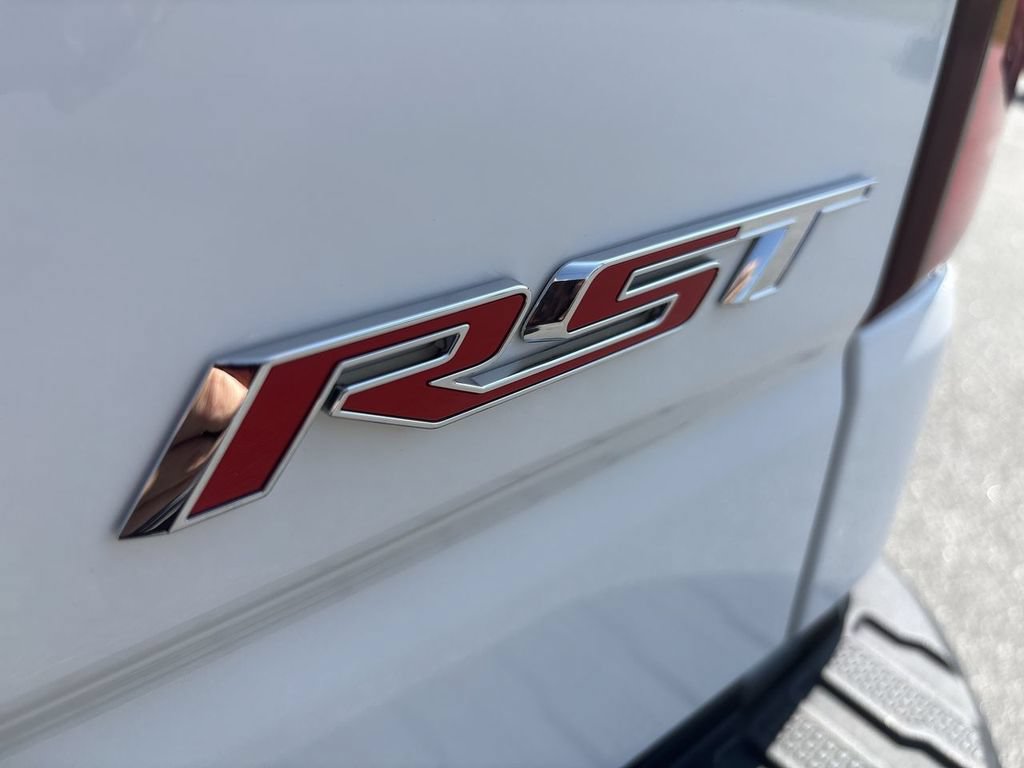 Certified 2022 Chevrolet Silverado 1500 RST AWD/4WD image 27