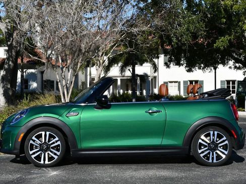 Used 2023 MINI Cooper S w/ Signature Upholstery Package image 29