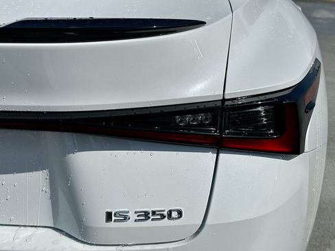 Used 2025 Lexus IS 350 F Sport RWD image 31