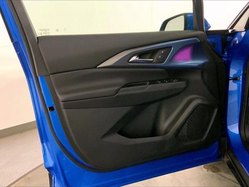 Used 2025 Chevrolet Equinox EV LT w/ Convenience Package FWD image 25