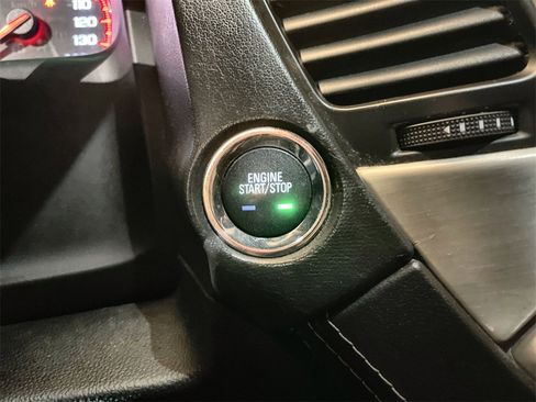 Used 2016 GMC Yukon Denali image 16