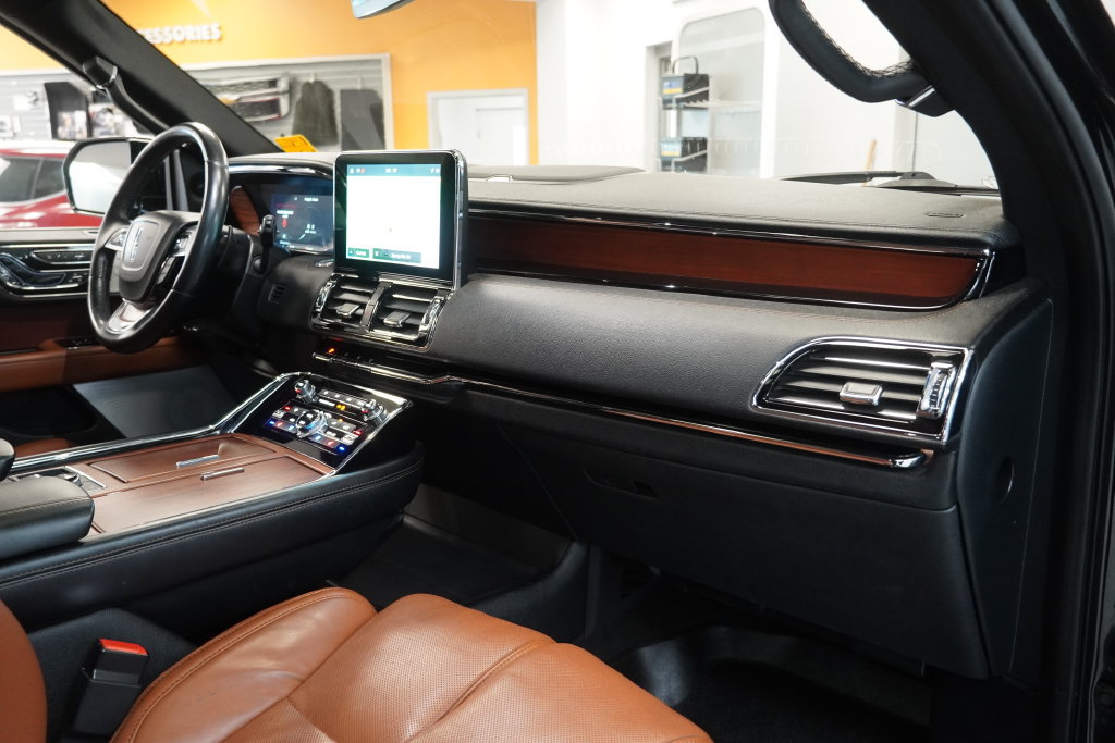 Used 2020 Lincoln Navigator L Reserve AWD/4WD image 42