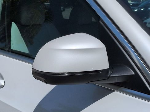 New 2026 BMW X5 xDrive40i w/ Premium Package image 12