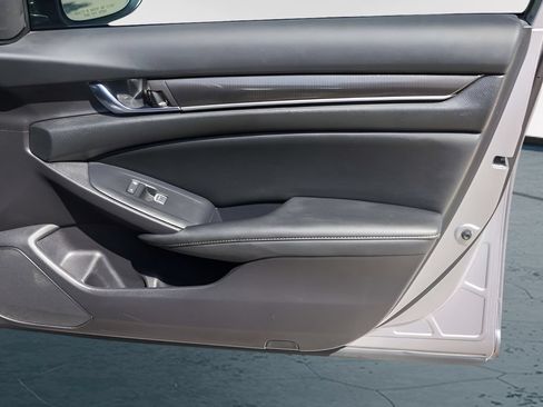 Used 2022 Honda Accord Sport image 29