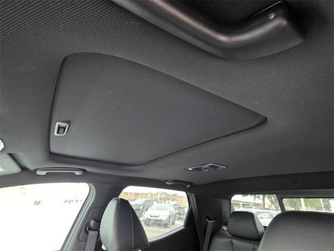 Used 2022 Hyundai Santa Cruz Limited image 9