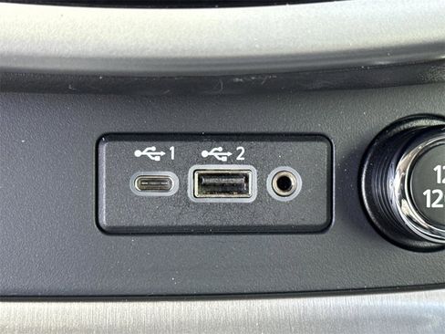 Certified 2024 Nissan Murano SV image 31