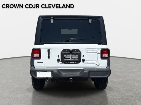 Used 2022 Jeep Wrangler Unlimited Sport AWD/4WD image 6