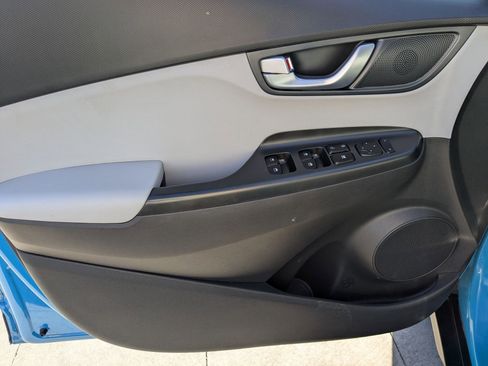 Certified 2022 Hyundai Kona SEL w/ Convenience Package image 14