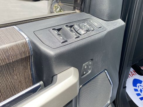 Used 2021 Ford F250 Lariat image 17