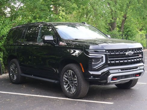 Used 2025 Chevrolet Tahoe Z71 AWD/4WD image 13