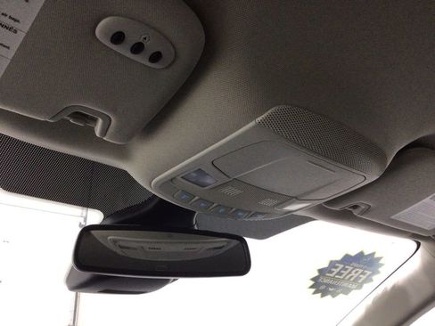 Used 2024 Ford Edge Titanium image 13