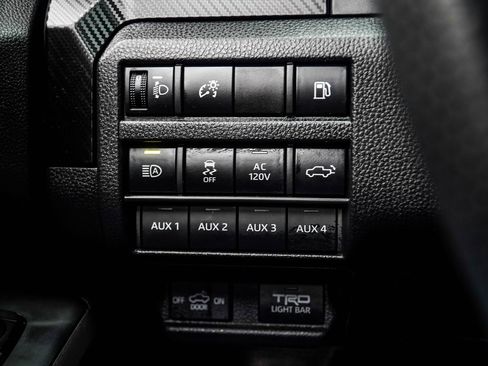 Used 2025 Toyota Tacoma TRD Pro AWD/4WD image 35