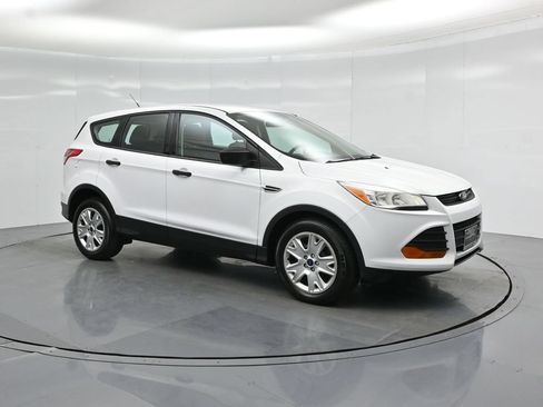 Used 2014 Ford Escape S FWD image 22