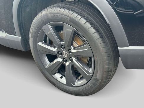 Used 2025 Honda Pilot Sport image 9