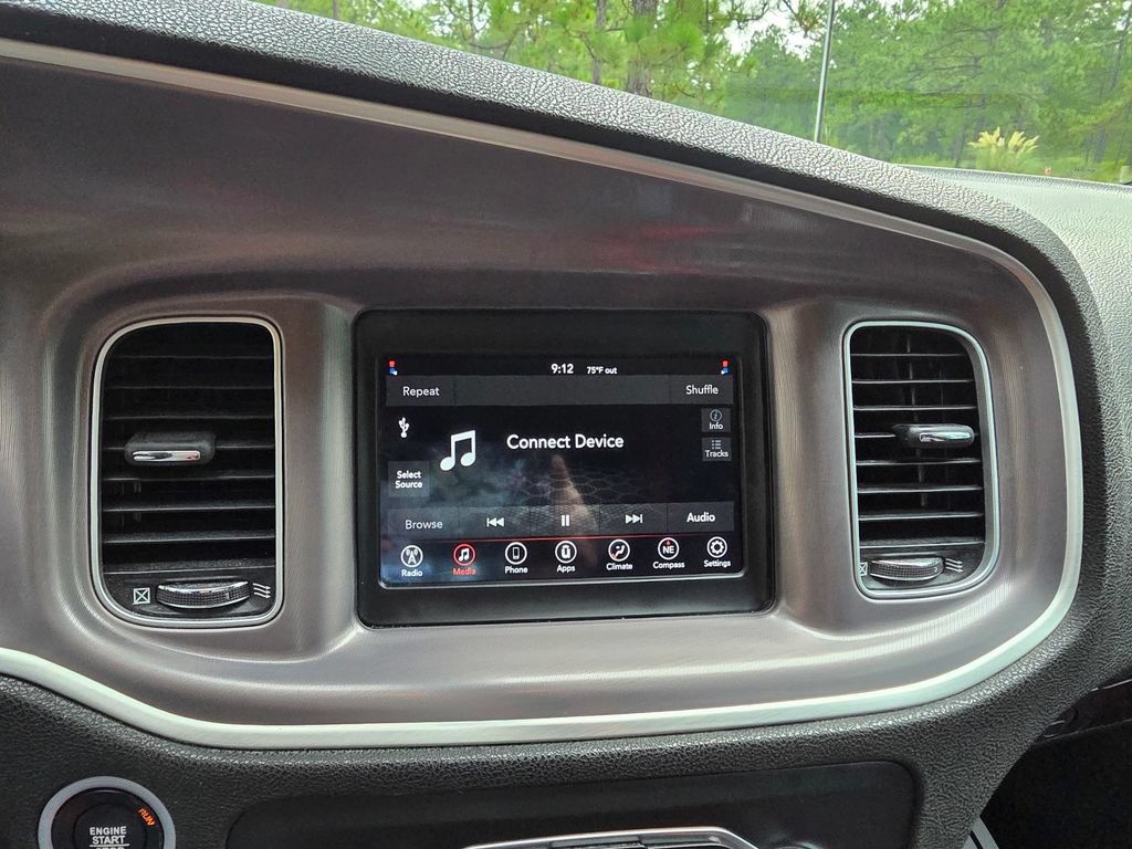 Used 2022 Dodge Charger SXT RWD image 28