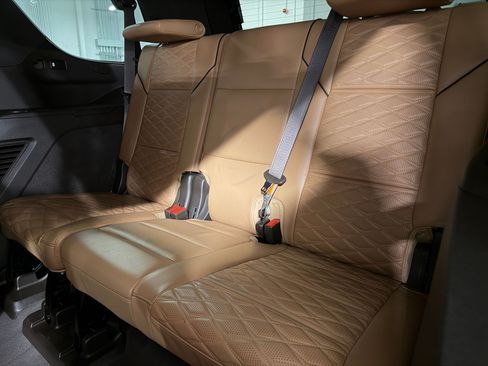 Used 2021 Cadillac Escalade Sport AWD/4WD image 45