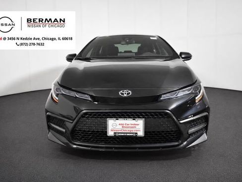 Used 2021 Toyota Corolla SE FWD image 2