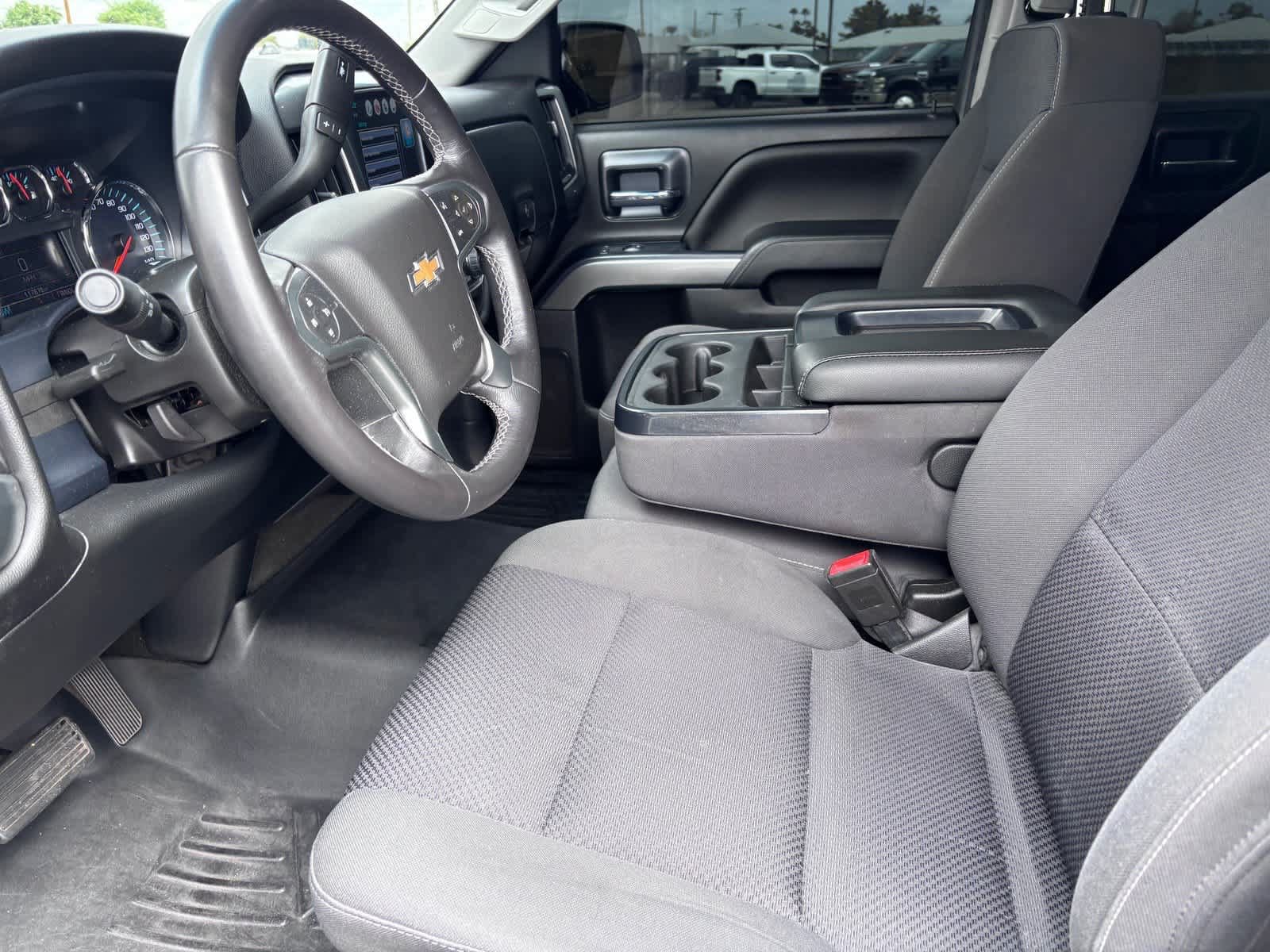 Used 2018 Chevrolet Silverado 1500 LT w/ All Star Edition AWD/4WD image 9