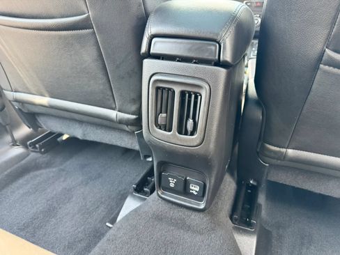 Used 2018 Jeep Compass Latitude w/ Popular Equipment Group AWD/4WD image 17