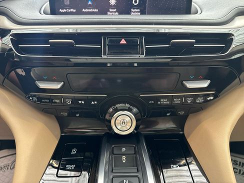 Used 2024 Acura MDX SH-AWD w/ Technology Package image 15