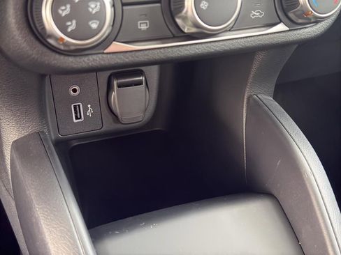 New 2025 Nissan Versa S image 26