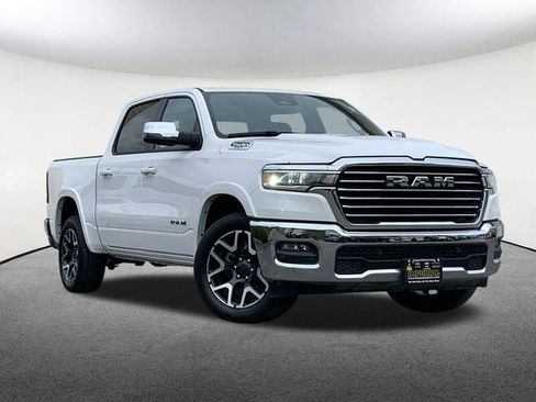 Used 2025 RAM 1500 Laramie image 2