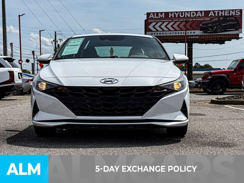 Used 2023 Hyundai Elantra SEL FWD image 4