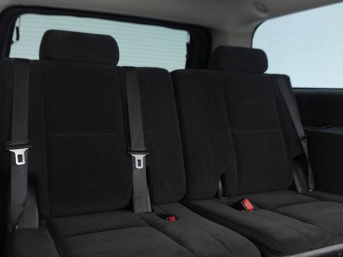 Used 2007 Chevrolet Suburban LT AWD/4WD image 37