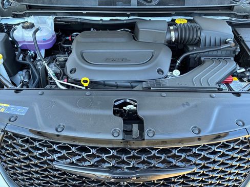 New 2026 Chrysler Pacifica Select w/ S Appearance Package image 22