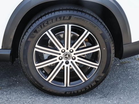 Used 2024 Mercedes-Benz GLE 350 4MATIC image 14
