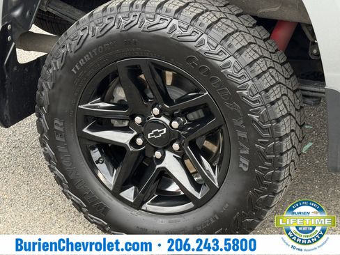 Used 2025 Chevrolet Silverado 1500 Custom Trail Boss image 29