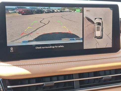 Used 2024 INFINITI QX60 Sensory w/ Vision Package AWD/4WD image 17