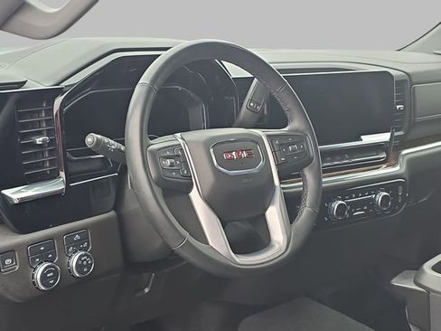Used 2024 GMC Sierra 2500 SLE w/ SLE Value Package; image 18